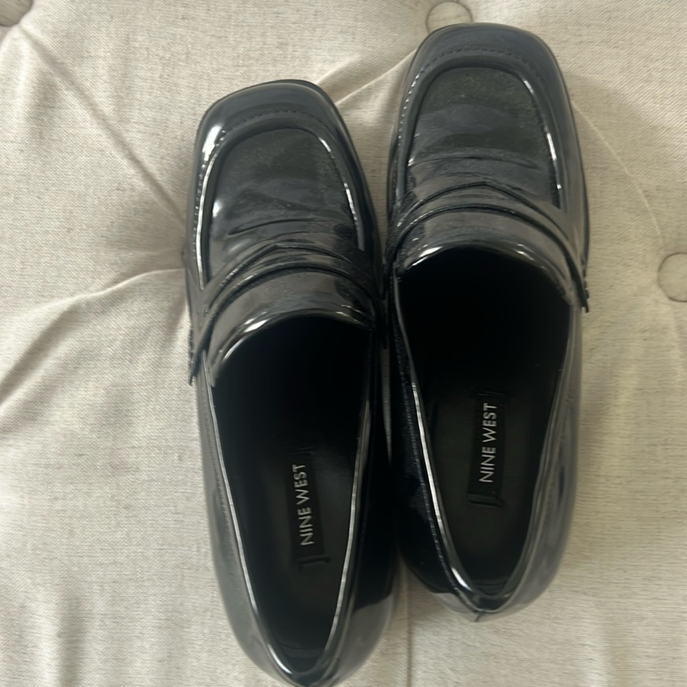 Nine West heeled loafers size 7.5